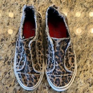 Leopard Blowfish girls sneakers